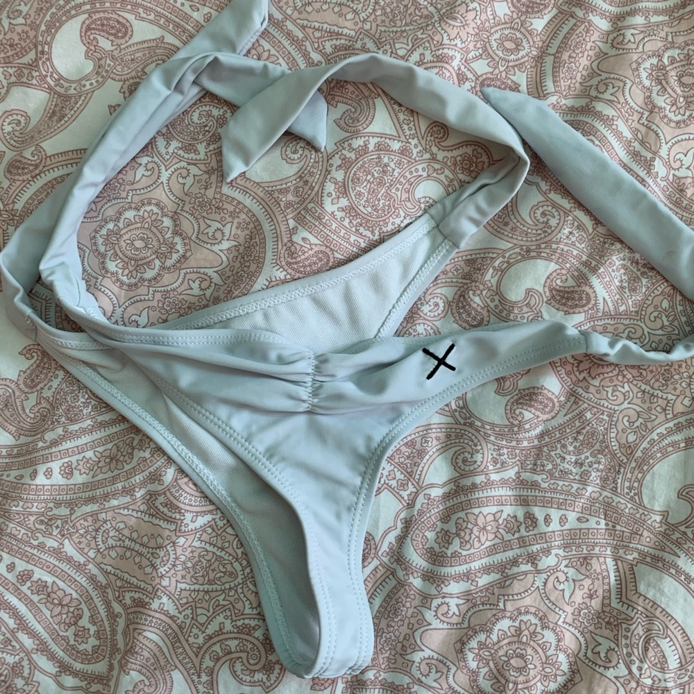 Boutine LA Island Bottoms